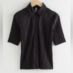 & Other Stories | Plissé Pleated Button-down Collared Blouse